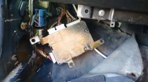 Блок комфорта MR329950: за что отвечает и где находится. Mitsubishi Diamante. Решение проблем