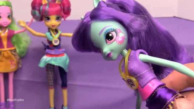 Equestria Girls Friendship Games Sour Sweet, Sunny Flare & Lemon Zest! Review by Bin's Toy Bin смотреть онлайн