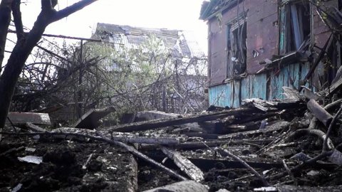 Украинские нацисты ударили по Донецку, среди погибших и пострадавших есть дети
