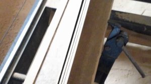 Тонкая ламель ольхи из кривой доски