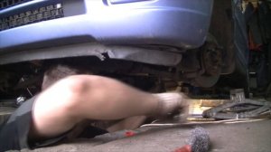 РЕМОНТ АВТОМОБИЛЯ KIA СВОИМИ РУКАМИ. СТУК РУЛЕВОЙ РЕЙКИ. СНЯТИЕ ПОДРАМНИКА КИА ПИКАНТО.