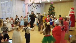 Песня и танец Бабы Яги