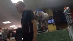Мужик хочет себе мужские стринги