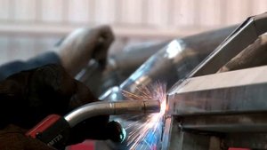 Вездеход "Петрович" - производство.mp4