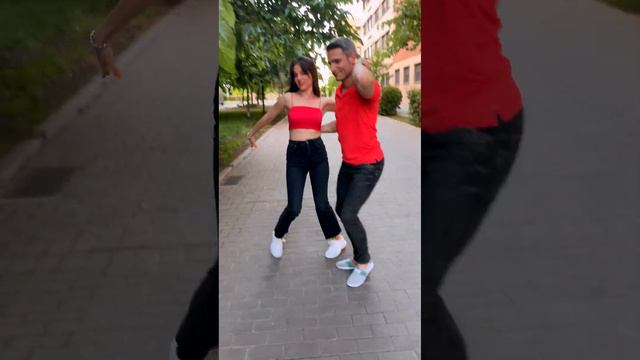 🎶 Besame  - Manuel Turizo y Valentio🎶   Omar Alegre y Nuria Bravo   Bachata Sensual