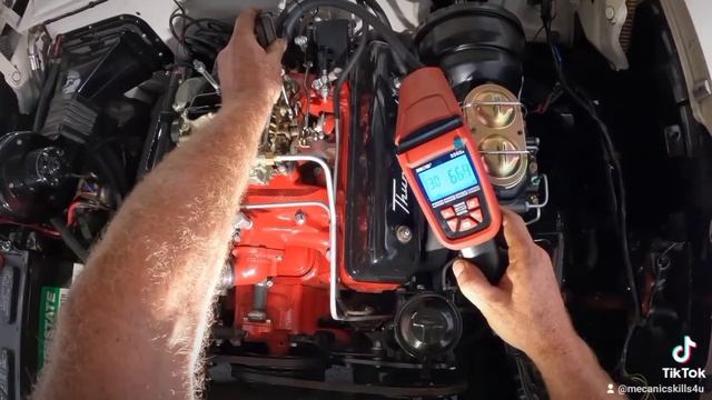 59 Ford Thunderbird Curb Idle Adjustment смотреть онлайн