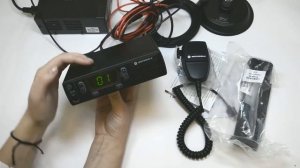 Обзор автомобильной радиостанции Motorola DM1400