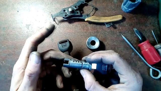 Как разобрать замок зажигания HONDA CR-V? смотреть онлайн