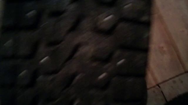 Колеса с зимней шипованной резиной YOKOHAMA на оригинальных тойотовских литых дисках смотреть онлайн