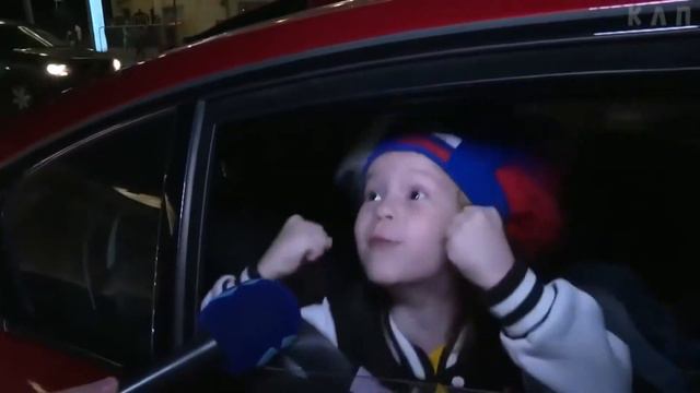 Мы забили ой мы отбили -))) Радость болельщиков смотреть онлайн