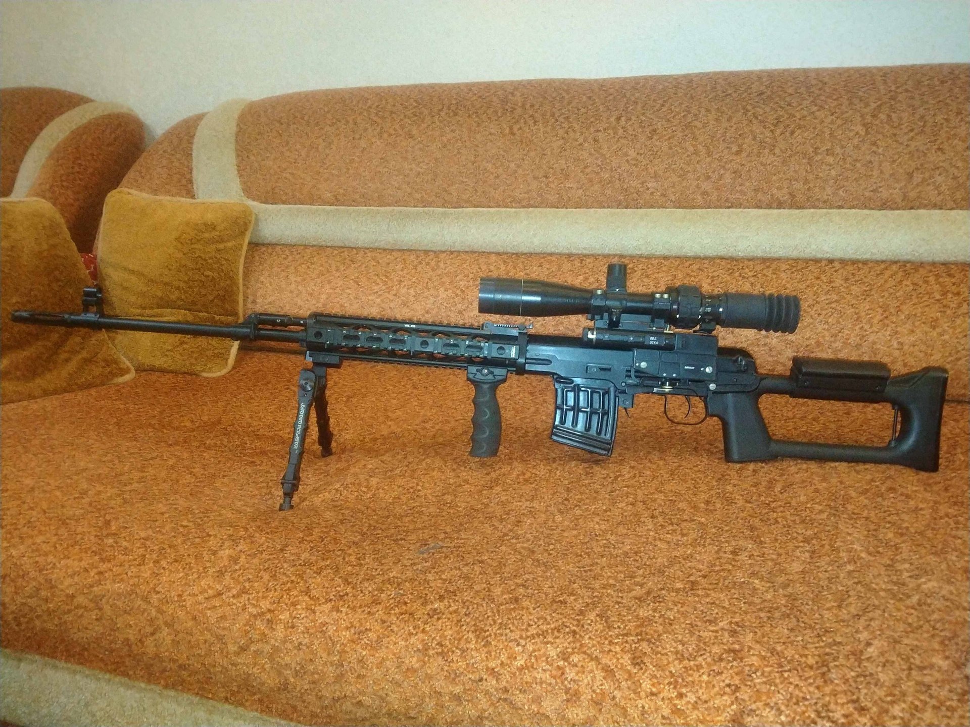 Стрельба из СВД в современном обвесе на 100 м. смотреть онлайн