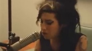 Amy Winehouse - Valerie (Acoustic, Live, Best Quality)