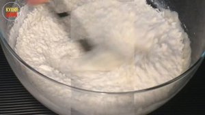 Как приготовить быстрое дрожжевое тесто на воде для пирожков.How to cook quick yeast dough on water