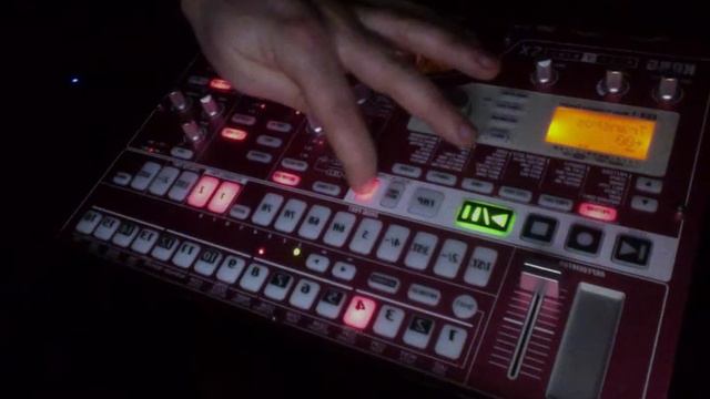 KORG Electribe - Dubby Hip-Hop Beat смотреть онлайн
