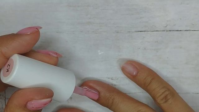 Маникюр левой нерабочей рукой ?? Нежный дизайн, камуфляж и фольга Rosi. Что делать с жидкой базой? смотреть онлайн