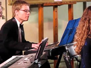 I.S.Bach Concert F-dur for cembalo 2 flutes & strings orchestra.(part 3).avi