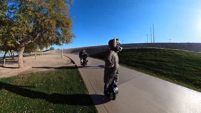 Two Girls One Gyrocycle (and an electric scooter) смотреть онлайн