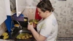 Готовлю обед/Полезный бутерброд /Готовлю ужин, жарю котлеты/Подарок от дочери ПАПЕ?