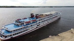 Как провожают пароходы. Теплоход Сергей Кучкин уходит в круиз по Волге