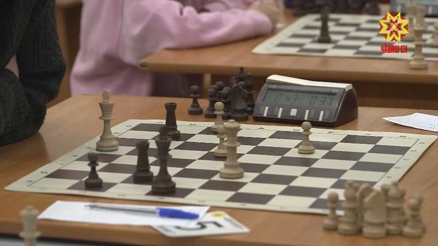Шахмат чемпионĕсем — шкул ачисем смотреть онлайн