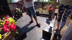 МОГИЛА ЛИДЕРА СЕКТОРА ГАЗА ЮРИЯ ХОЯ (КЛИНСКИХ) СПУСТЯ 21 ГОД!!! ОБЩЕНИЕ С ПОКЛОННИКАМИ!!!