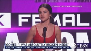 American Music Awards: Selena Gomez delivers heartfelt acceptance speech about depression