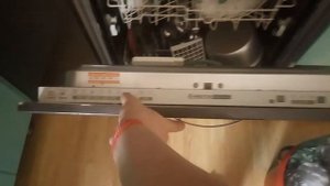 Почему в посудомоечной машине Hotpoint-Ariston LSI 68 DUO не запускается мойка?