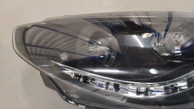 Передние фары для VOLKSWAGEN Passat CC (09-11), черные смотреть онлайн