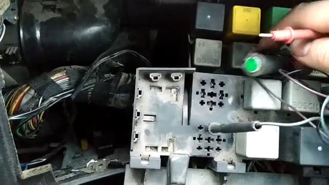 Сааб 9000 реле включения топливного насоса, бензонасоса