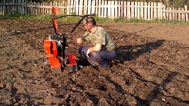 ✅ Мотоблок ОКА! Обзор ! Культивация огорода .Честный Отзыв механизатора. смотреть онлайн