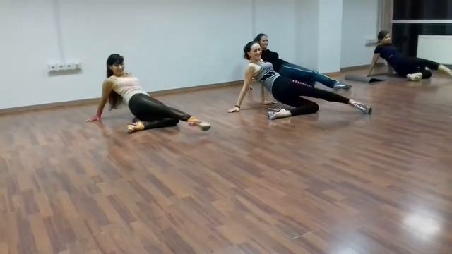 Стрип-пластика. Танцевальная студия Танцпол. Тренер Светлана. 30.10.2017г. смотреть онлайн