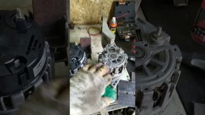 как на нексию поставить генератор с приоры или ваз 2110 в домашних условиях?