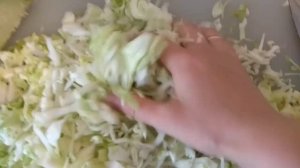 Тушеная капуста с куриными сердечками