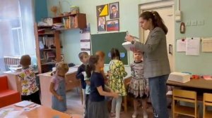 Занятие в старшей  группе « Путешествие в страну профессий»