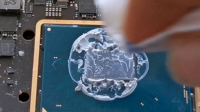 MacBook Pro 15" Mid-2017 / A1707 / Repaste + Disassembly