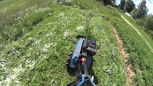 Мотоблок Нева МБ-1. Кошение травы! смотреть онлайн