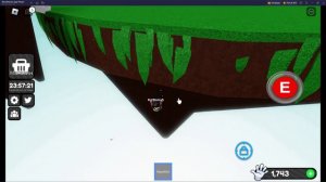 Играю в Slap Battels в Роблоксе