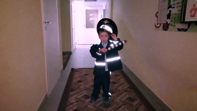 дефиле _Шоу-фликер_.mp4 смотреть онлайн