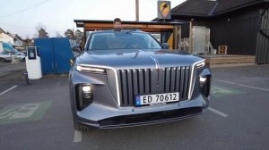 Hongqi E HS9 99 kwh 550km