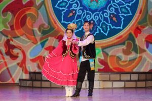 Татарский танец, дуэт Гумеров Денис и Набиуллина Алена