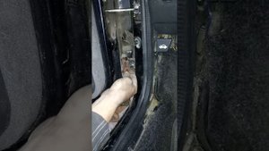 Люфт в дверях как убрать