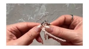 Ажурный узор. Обвязка горловины спицами. Отделка горловины , горловина, пройма спицами. Уроки вязан