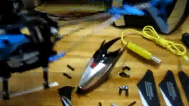 Syma S800G Package Includes смотреть онлайн