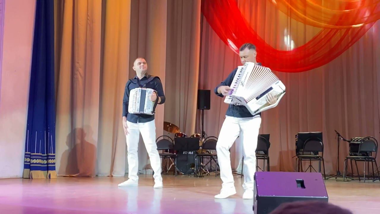 Дуэт «Штрихкод». «Шерлок». Псков смотреть онлайн