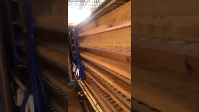 Загружаем брус 200х300 в вакуумную сушильную камеру смотреть онлайн