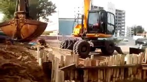Колесный экскаватор JCB JS 160W с грейфером МосТрансАренда