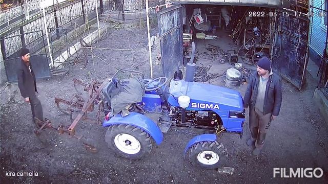 Minitractor vs man     Минитрактор против человека