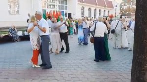 Такого исполнения песни ?Капали капали детские горькие слезы? нигде не услышать.