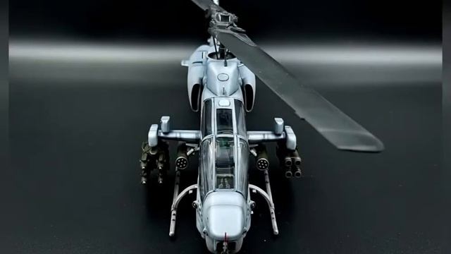 Боевой вертолет AH-1W Super cobra academy 135