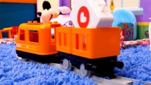 Микки Маус заболел! ? Видео для детей про игрушки Дисней. Микки и Минни Маус на русском языке